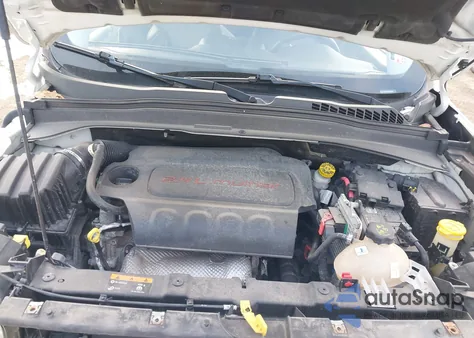 2016 Jeep Renegade Trailhawk из США, поврежденный, VIN ZACCJBCTXGPD76477